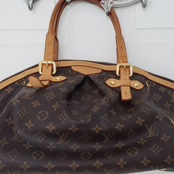 Authentic Louis Vuitton Tivoli GM - Picture 8 of 10
